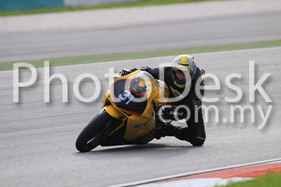 01_101029_00404_RevClubTrackDay