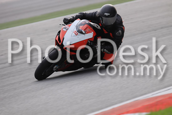 01_101029_00409_RevClubTrackDay