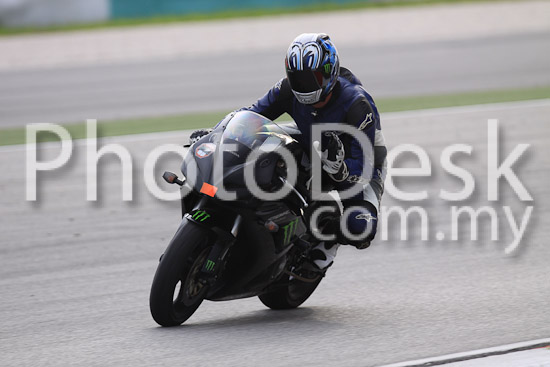 01_101029_00421_RevClubTrackDay