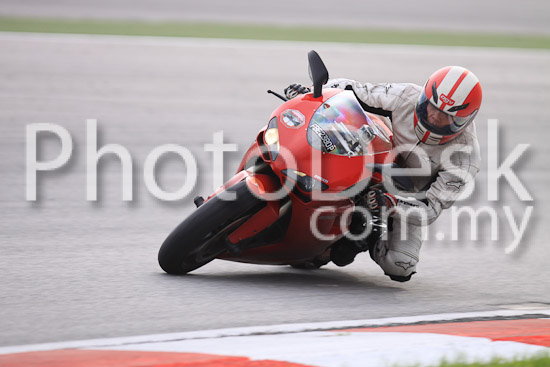 01_101029_00428_RevClubTrackDay