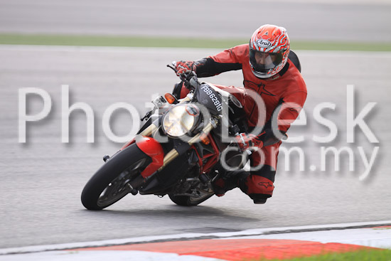 01_101029_00432_RevClubTrackDay