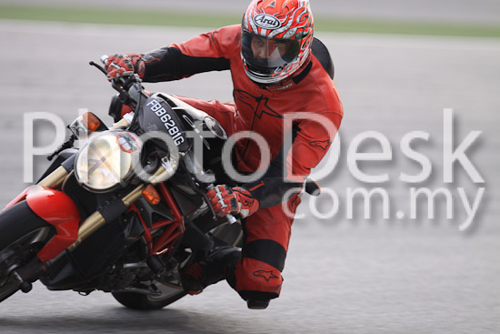01_101029_00434_RevClubTrackDay