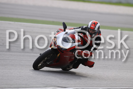 01_101029_00442_RevClubTrackDay