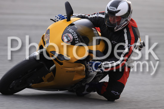 01_101029_00451_RevClubTrackDay