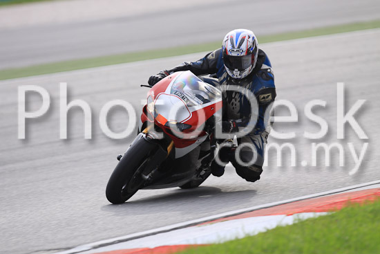 01_101029_00458_RevClubTrackDay