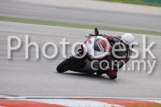 01_101029_00465_RevClubTrackDay