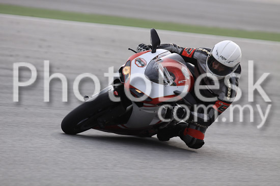 01_101029_00467_RevClubTrackDay