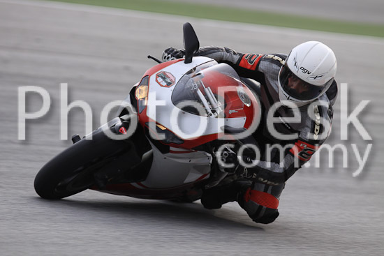 01_101029_00468_RevClubTrackDay