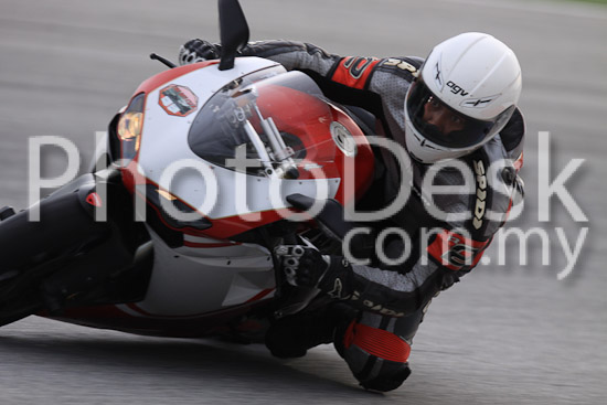01_101029_00469_RevClubTrackDay