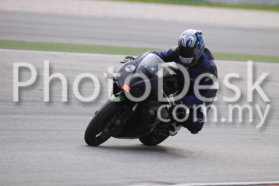 01_101029_00479_RevClubTrackDay