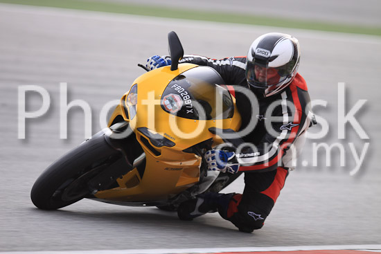 01_101029_00495_RevClubTrackDay