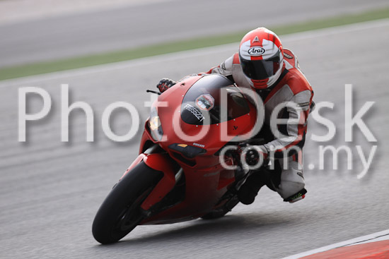 01_101029_00507_RevClubTrackDay