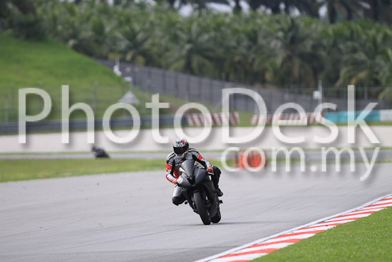 01_101029_00509_RevClubTrackDay