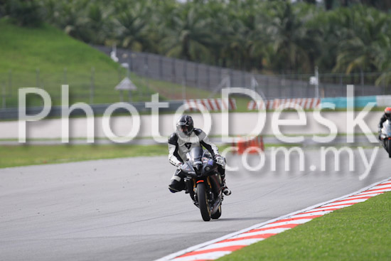 01_101029_00514_RevClubTrackDay