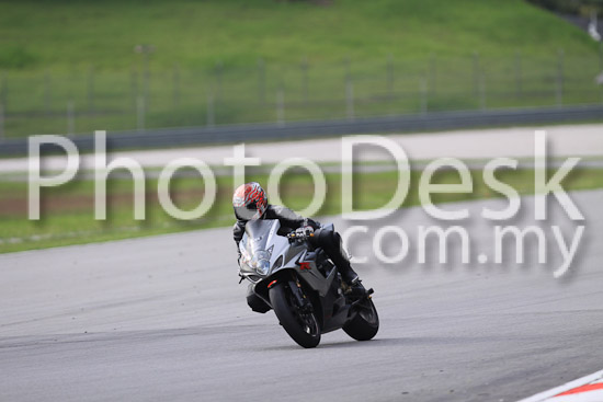01_101029_00518_RevClubTrackDay
