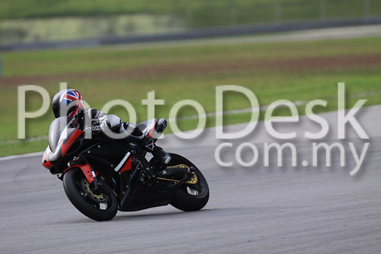 01_101029_00532_RevClubTrackDay