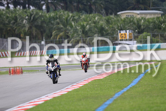 01_101029_00543_RevClubTrackDay