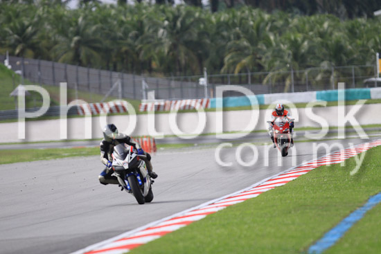 01_101029_00544_RevClubTrackDay