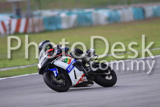 01_101029_00548_RevClubTrackDay