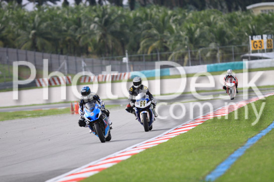 01_101029_00558_RevClubTrackDay