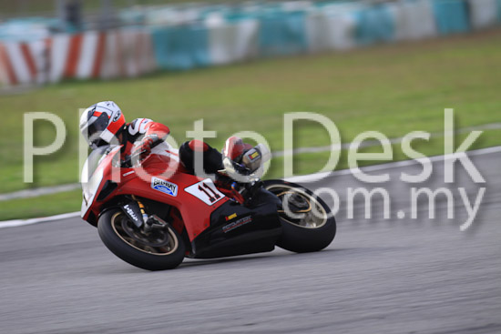 01_101029_00565_RevClubTrackDay