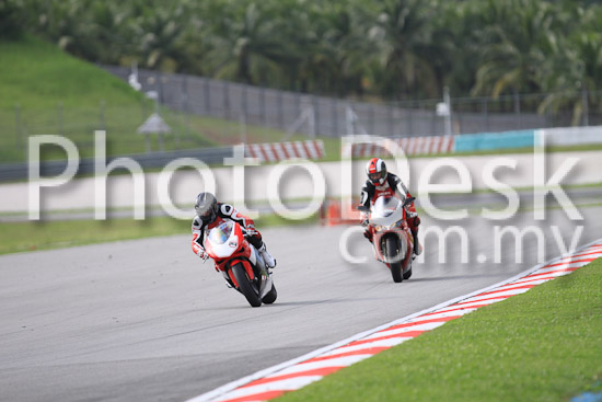 01_101029_00573_RevClubTrackDay