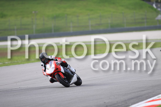 01_101029_00576_RevClubTrackDay