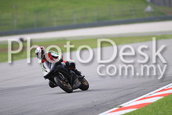 01_101029_00587_RevClubTrackDay