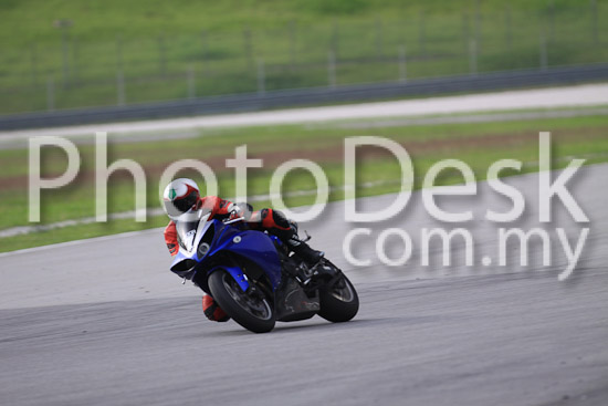 01_101029_00593_RevClubTrackDay