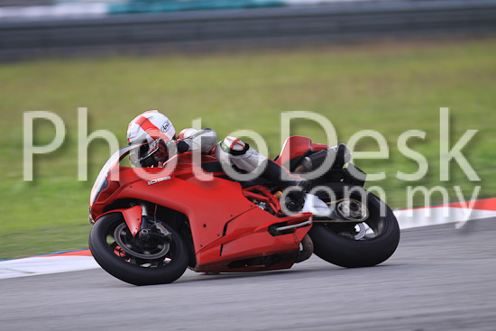 01_101029_00623_RevClubTrackDay
