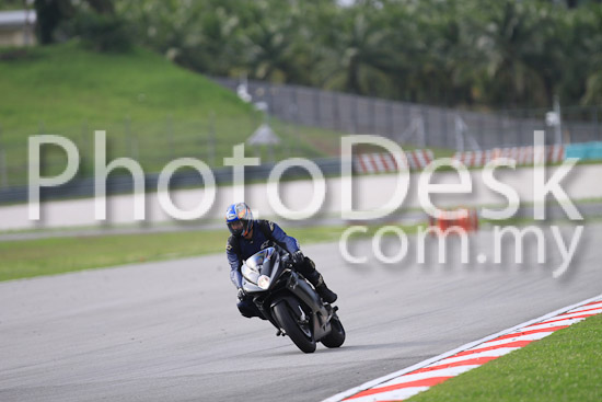 01_101029_00640_RevClubTrackDay