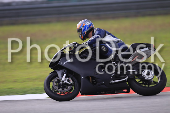 01_101029_00650_RevClubTrackDay