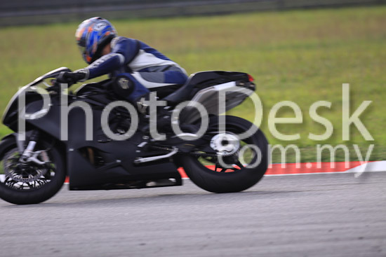 01_101029_00651_RevClubTrackDay