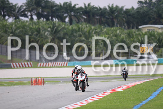 01_101029_00653_RevClubTrackDay