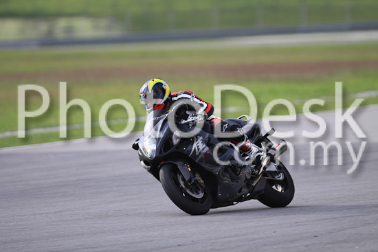 01_101029_00666_RevClubTrackDay