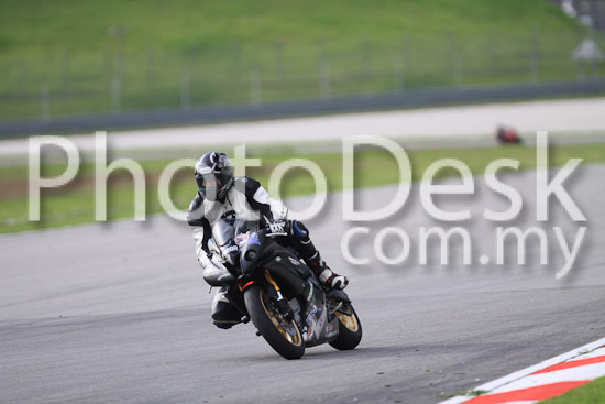 01_101029_00670_RevClubTrackDay