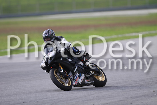 01_101029_00672_RevClubTrackDay