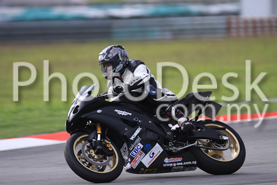01_101029_00676_RevClubTrackDay