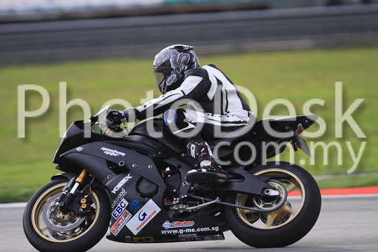 01_101029_00679_RevClubTrackDay