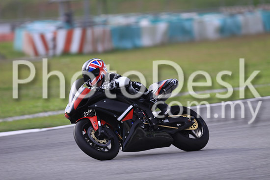 01_101029_00697_RevClubTrackDay
