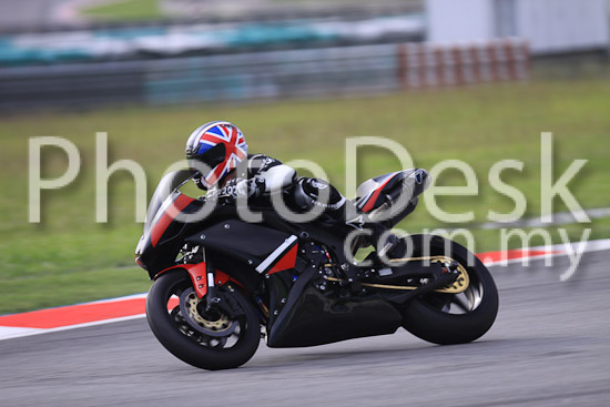 01_101029_00698_RevClubTrackDay