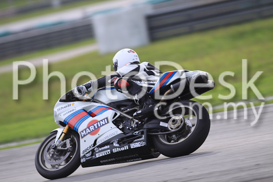 01_101029_00738_RevClubTrackDay