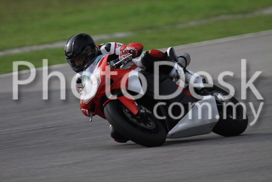 01_101029_00780_RevClubTrackDay