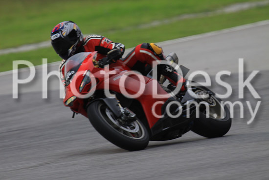 01_101029_00790_RevClubTrackDay