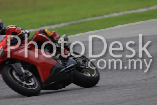 01_101029_00791_RevClubTrackDay