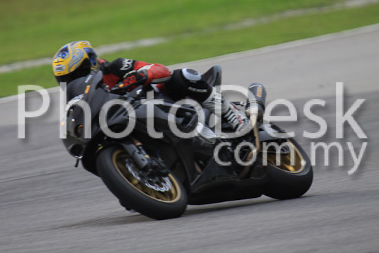 01_101029_00796_RevClubTrackDay