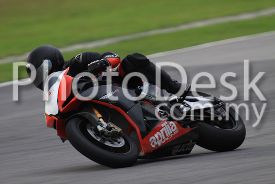 01_101029_00801_RevClubTrackDay