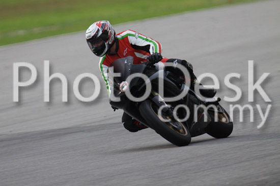 01_101029_00803_RevClubTrackDay