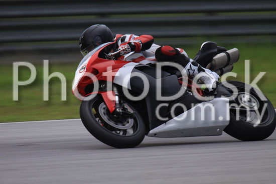 01_101029_00820_RevClubTrackDay
