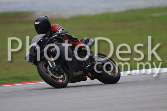 01_101029_00827_RevClubTrackDay